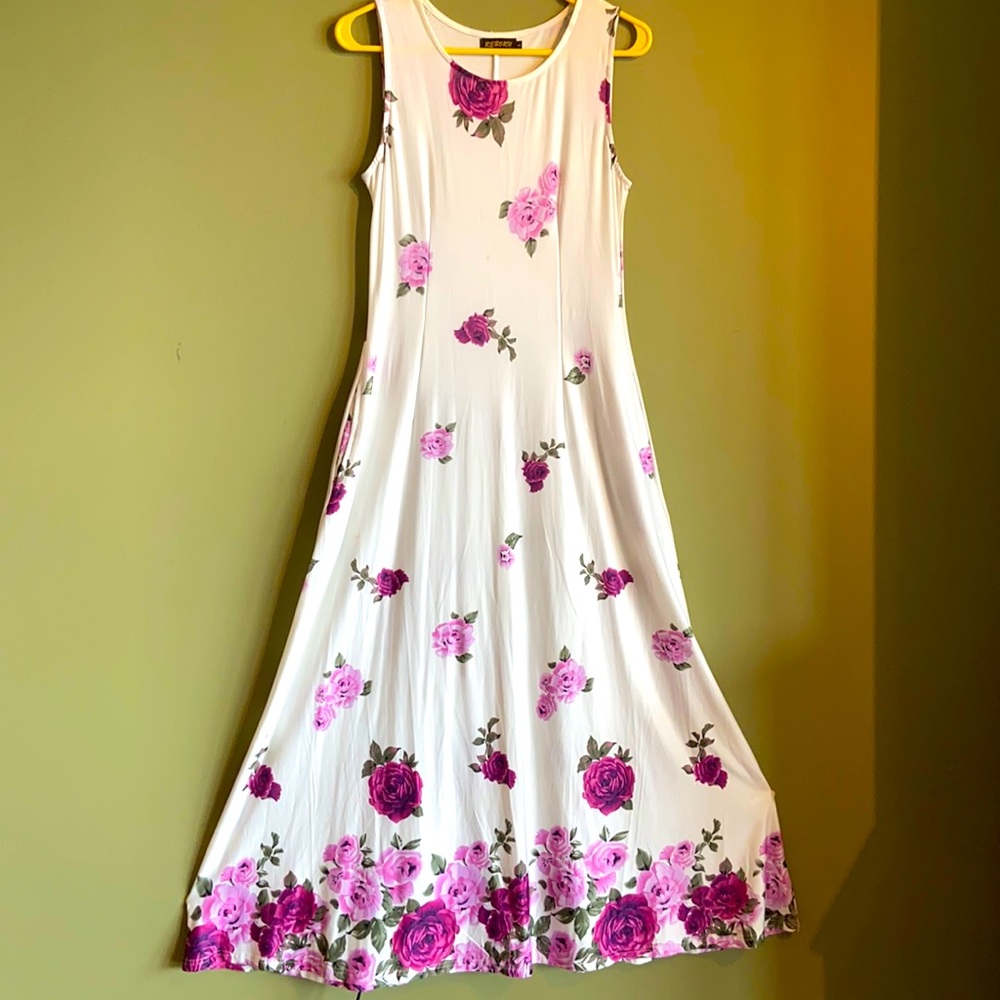 Summer sleeveless dress